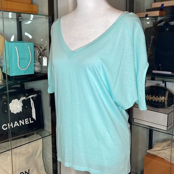 EXPRESS Back Button Up T-shirt in Mint - Picture 2 of 5
